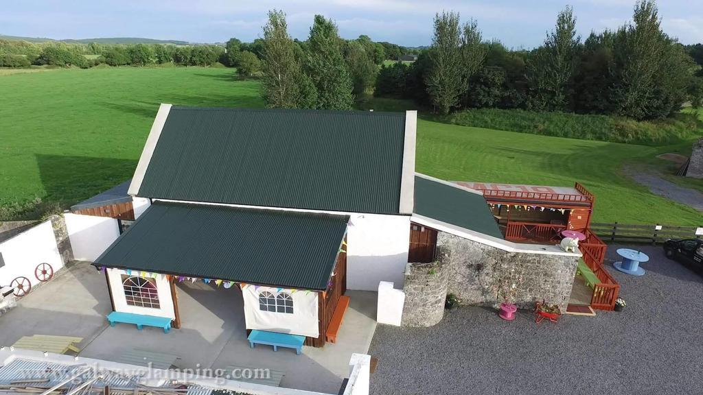 Galway Glamping Tuam Ngoại thất bức ảnh