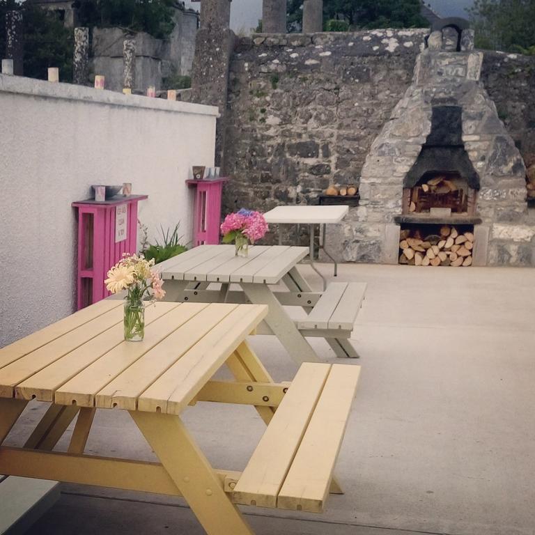 Galway Glamping Tuam Ngoại thất bức ảnh